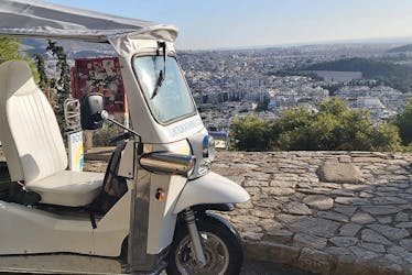 Athens city sightseeing 1-hour private e-tuk tuk tour